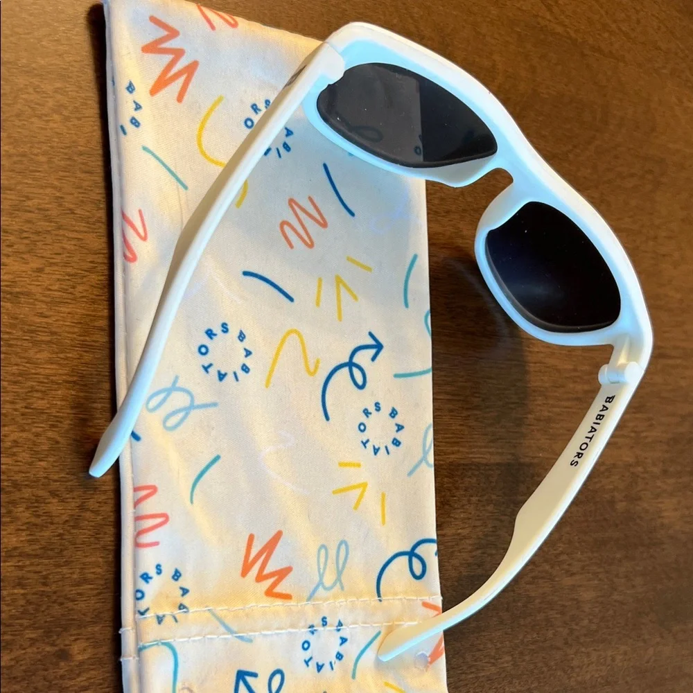 Babiators Age 0-2 White Eco Navigators Sunglasses